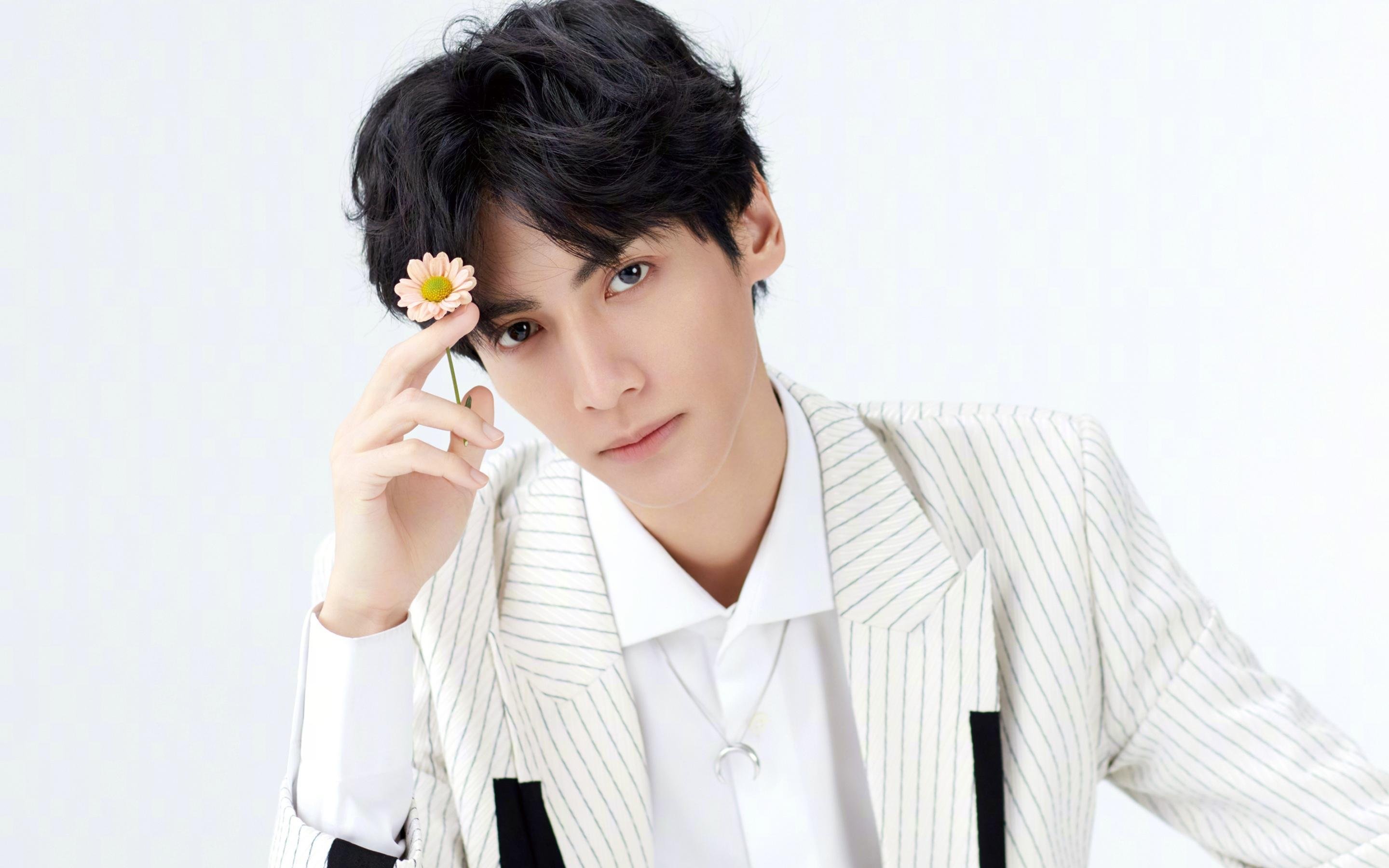 当欧冠半决赛陷入窒息缠斗，杜兰特用一连串杀人诛心的得分告诉我们，超级巨星，就是为打破僵局而生