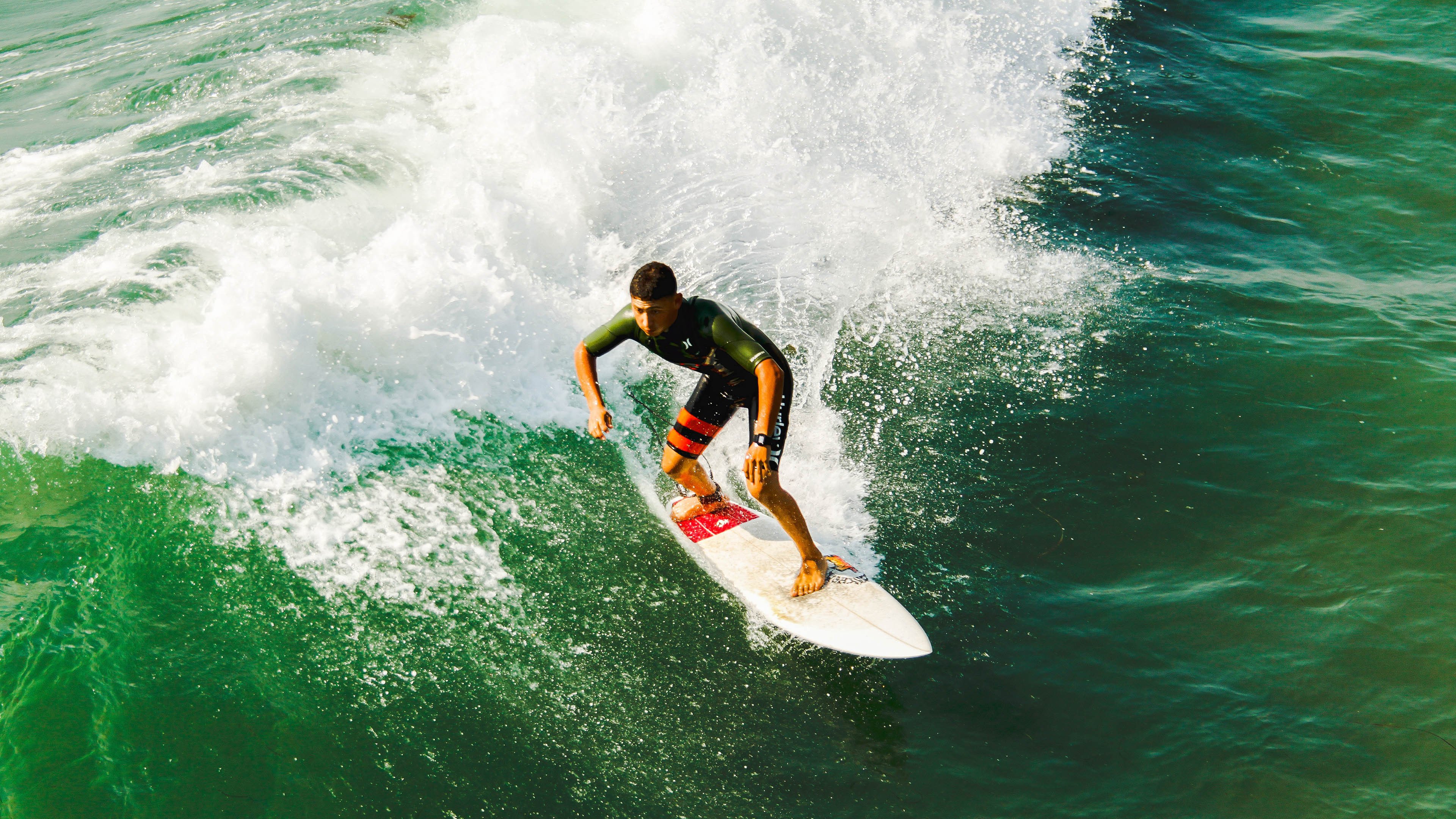 38岁神话!决胜时刻连得8分统治攻防,他用一场比赛定义何为巨星价值