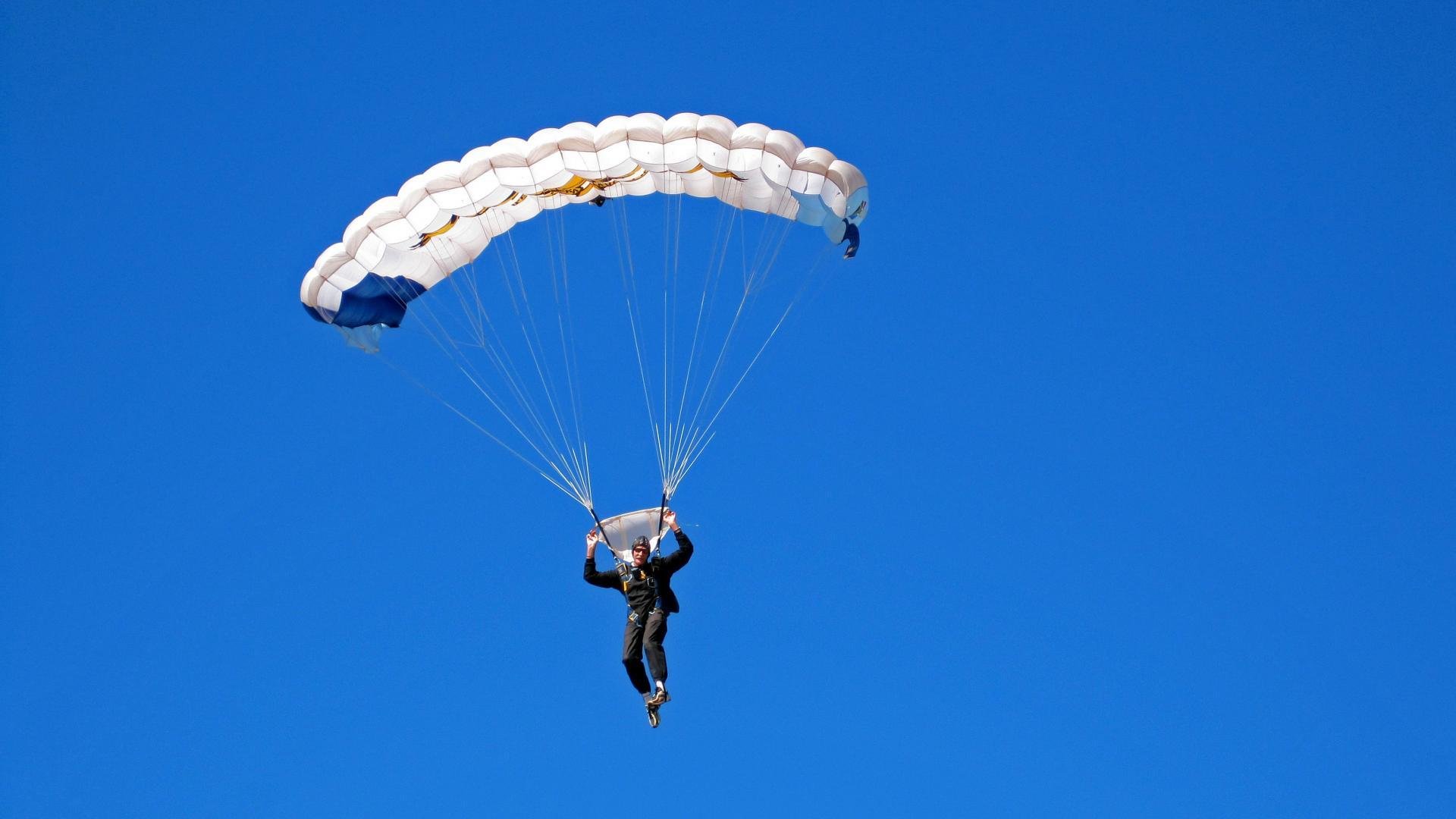 哈利伯顿导演轻取好戏！步行者团队篮球撕碎吉林防线，关键先生实至名归